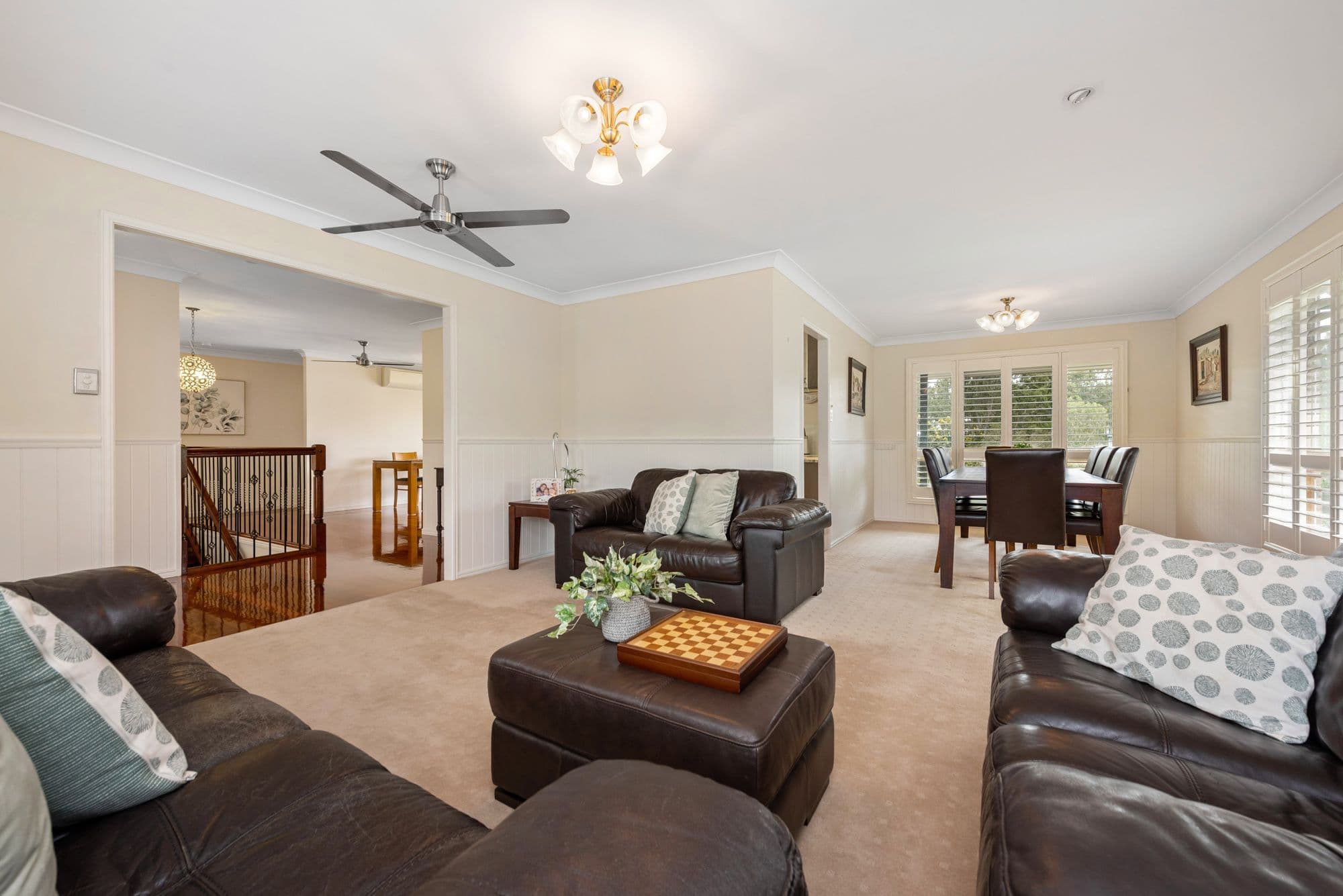 18 Amersham Crescent, Carindale QLD 4152, Carindale - Thumbnail 2
