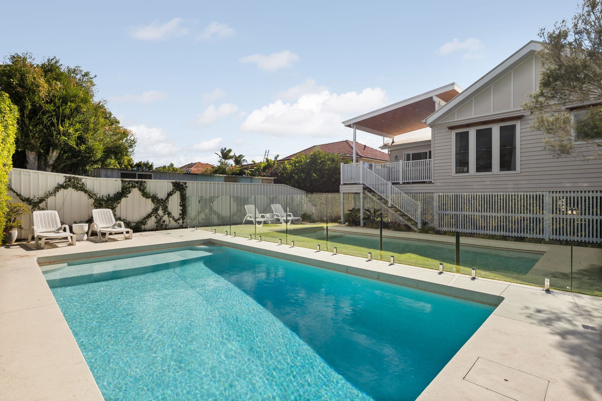 17 Duval Street, Wynnum West QLD 4178, Wynnum West - Thumbnail 2