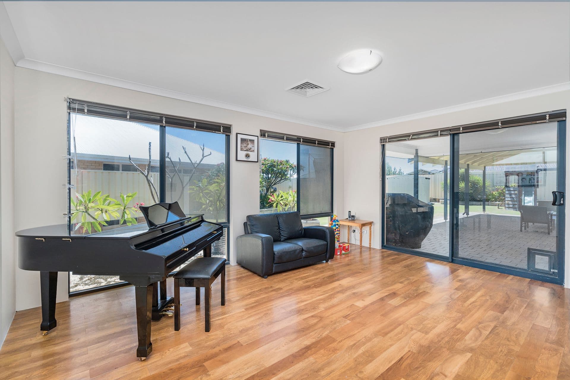 8 Carmela Corner, Wandina WA 6530, Wandina - Thumbnail 7