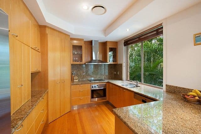 5 Messines Crescent, MIAMI QLD 4220, Miami - Thumbnail 3