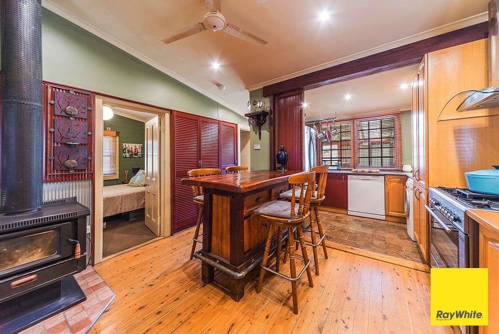 54 Butmaroo Street, Bungendore - Thumbnail 2