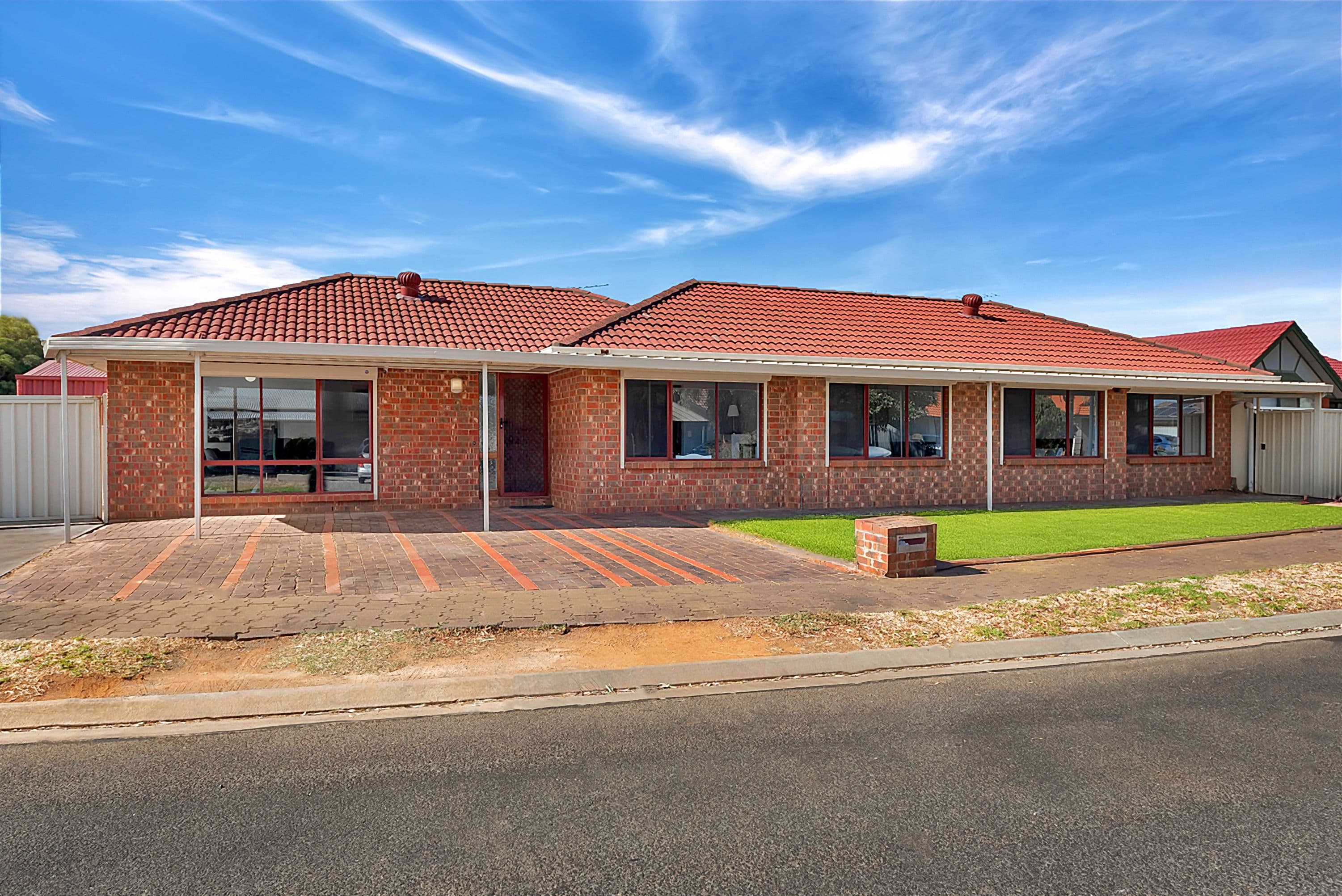 33 Saint Alfred Drive, Parafield Gardens SA 5107, Parafield Gardens - Image 1