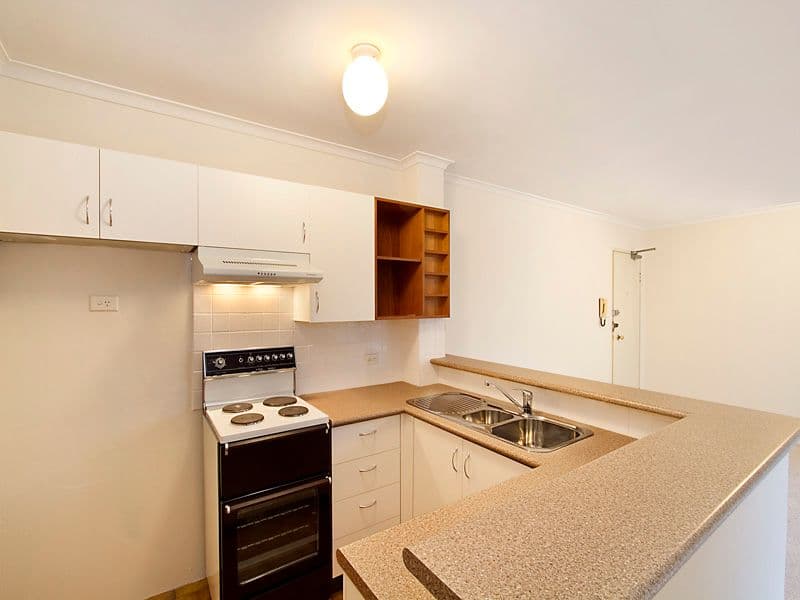 125 Oak Road, KIRRAWEE NSW 2232, Kirrawee - Thumbnail 3