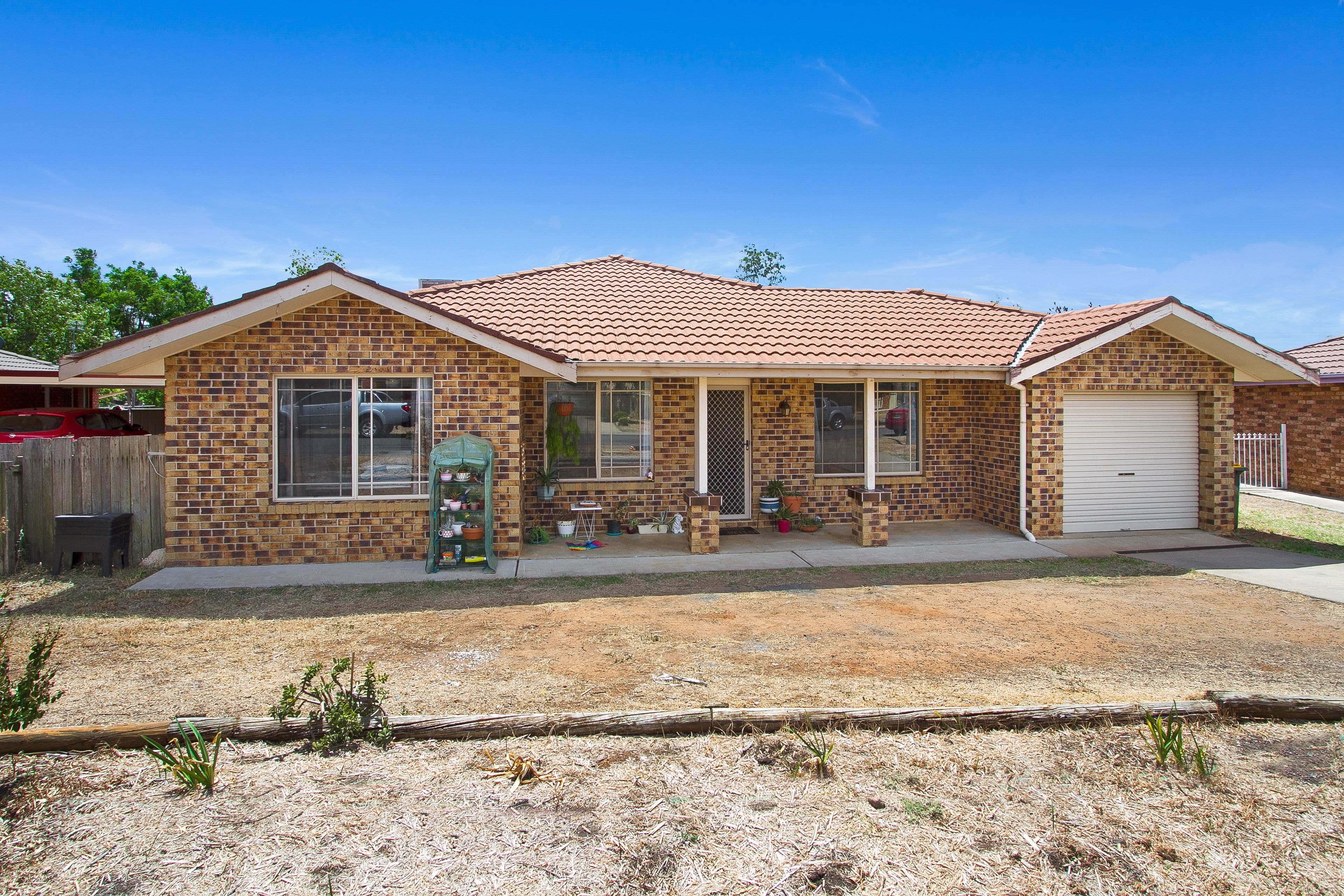 10 Caley Close, Tamworth NSW 2340, Tamworth - Image 1