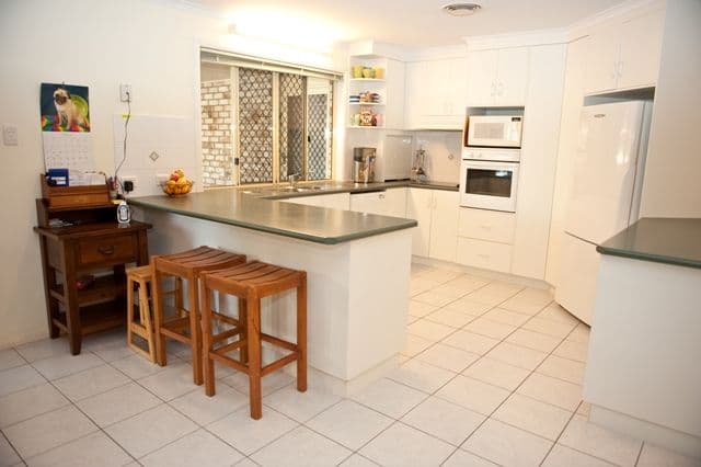 21 Windsor Street, GLENELLA QLD 4740, Glenella - Thumbnail 3