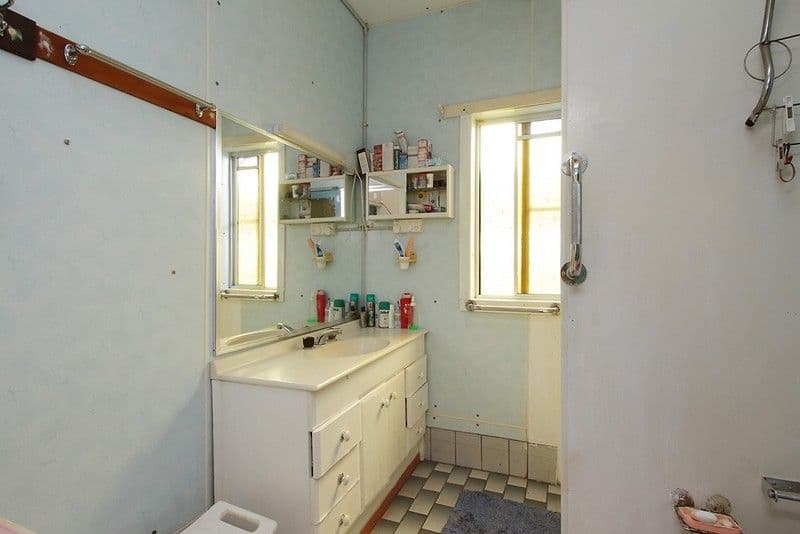 24 Jackson Street, WEST MACKAY QLD 4740, West Mackay - Thumbnail 7