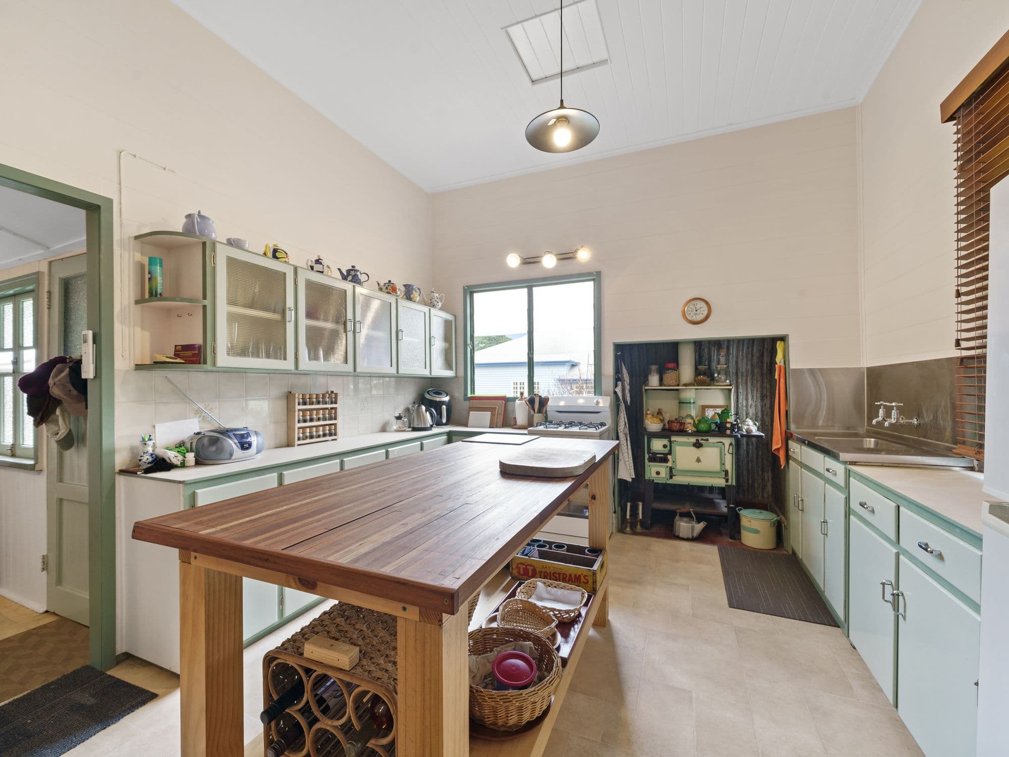28 Eskdale Road, Toogoolawah QLD 4313, Toogoolawah - Thumbnail 3