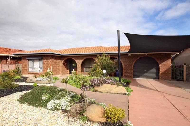 7 Lambert Avenue, WEST LAKES SHORE SA 5020, West Lakes Shore - Image 1