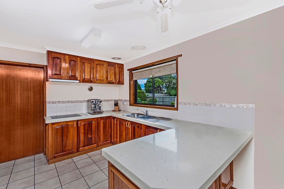 16 Sundale Road, Warrnambool VIC 3280, Warrnambool - Thumbnail 2