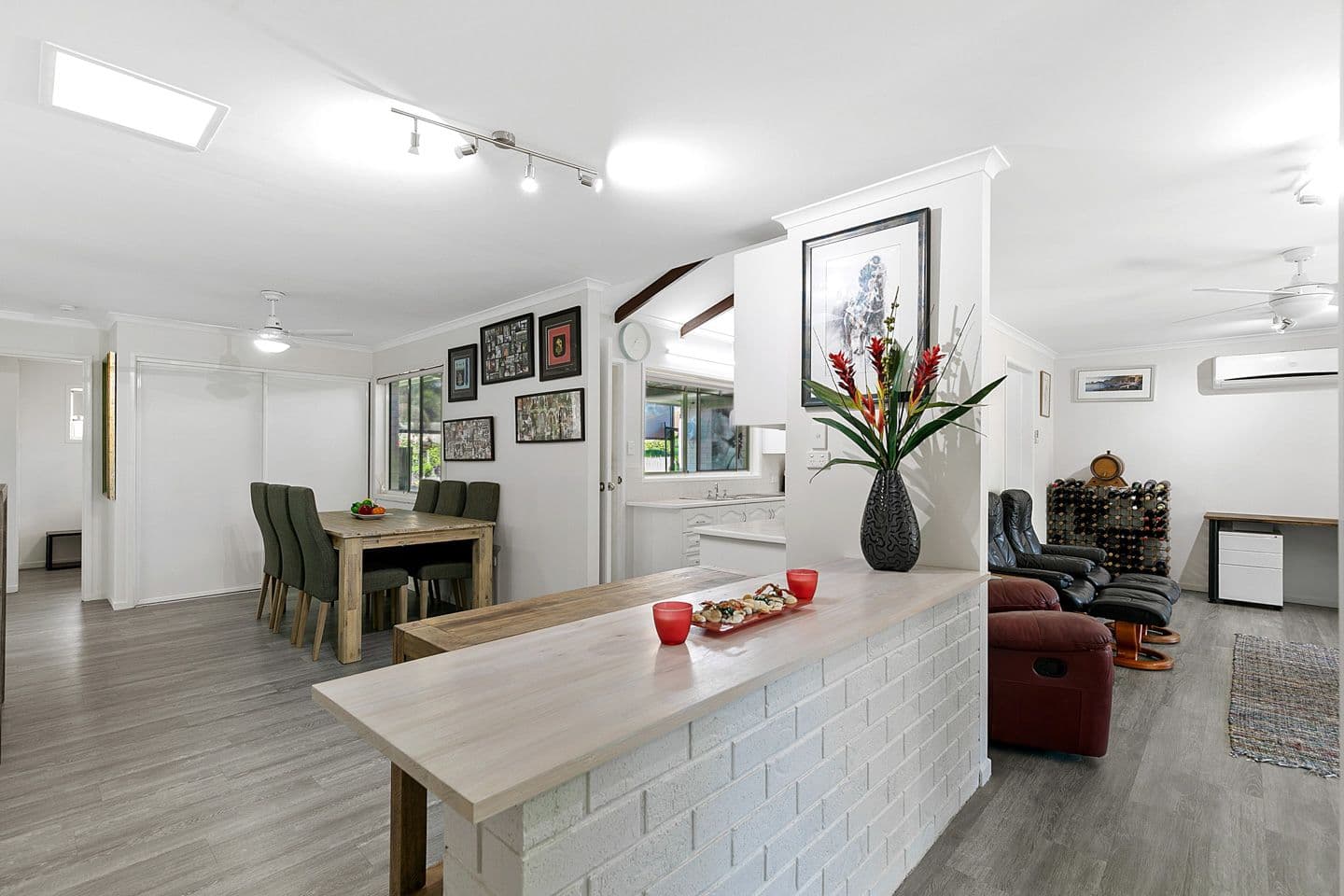 40 Ann Street, Torquay QLD 4655, Torquay - Thumbnail 2