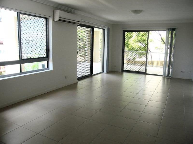 1-3 30 Mc Ilwraith Street, EVERTON PARK QLD 4053, Everton Park - Thumbnail 3