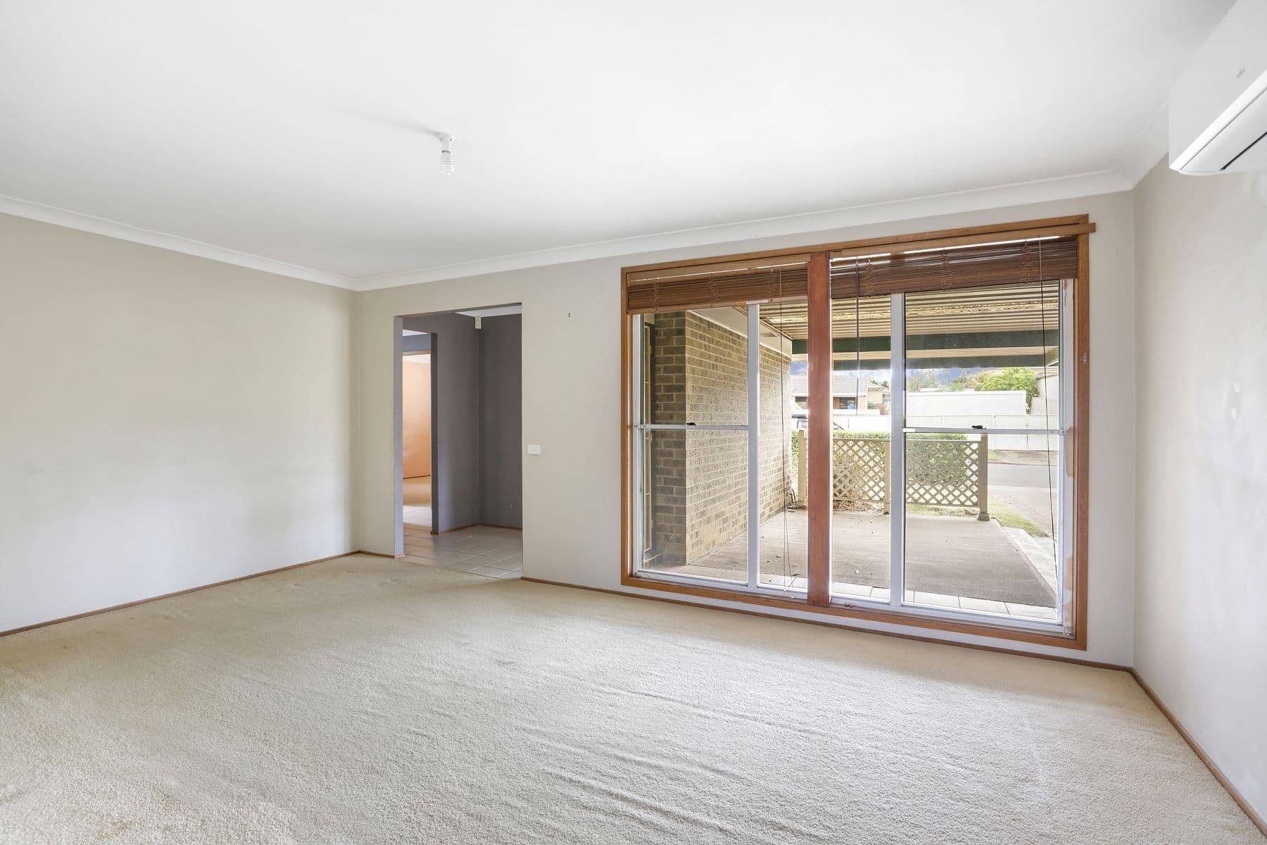 33 Camelot Drive, Cranebrook NSW 2749, Cranebrook - Thumbnail 2