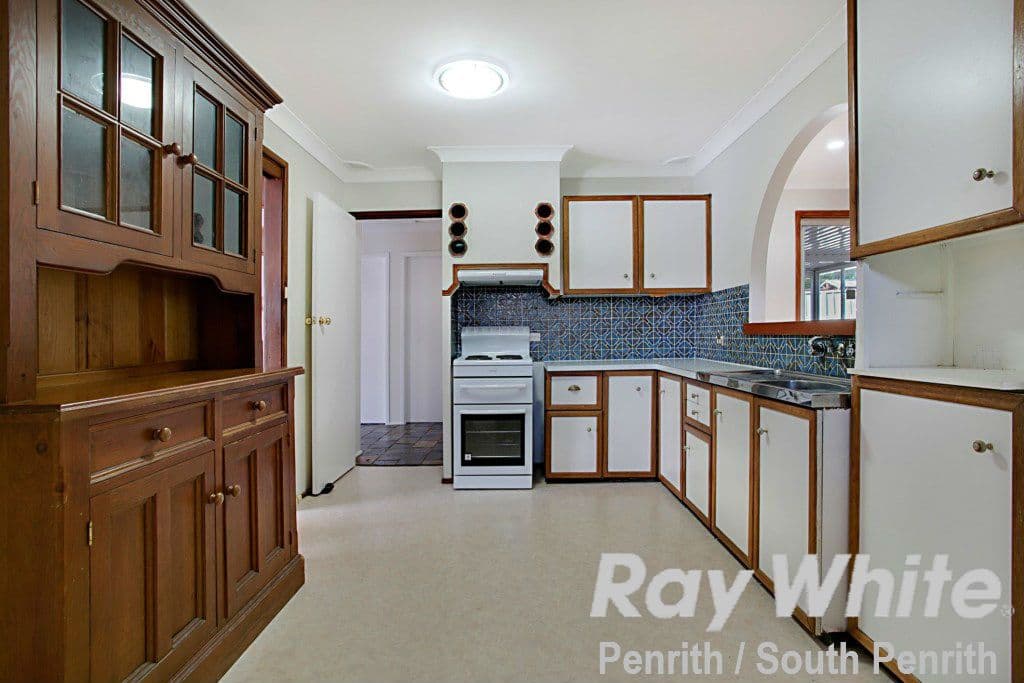 16 Epping Close, Cambridge Park - Thumbnail 3