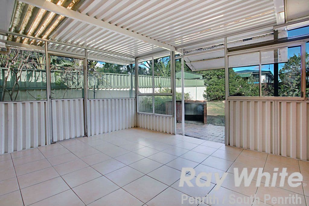 16 Epping Close, Cambridge Park - Thumbnail 8