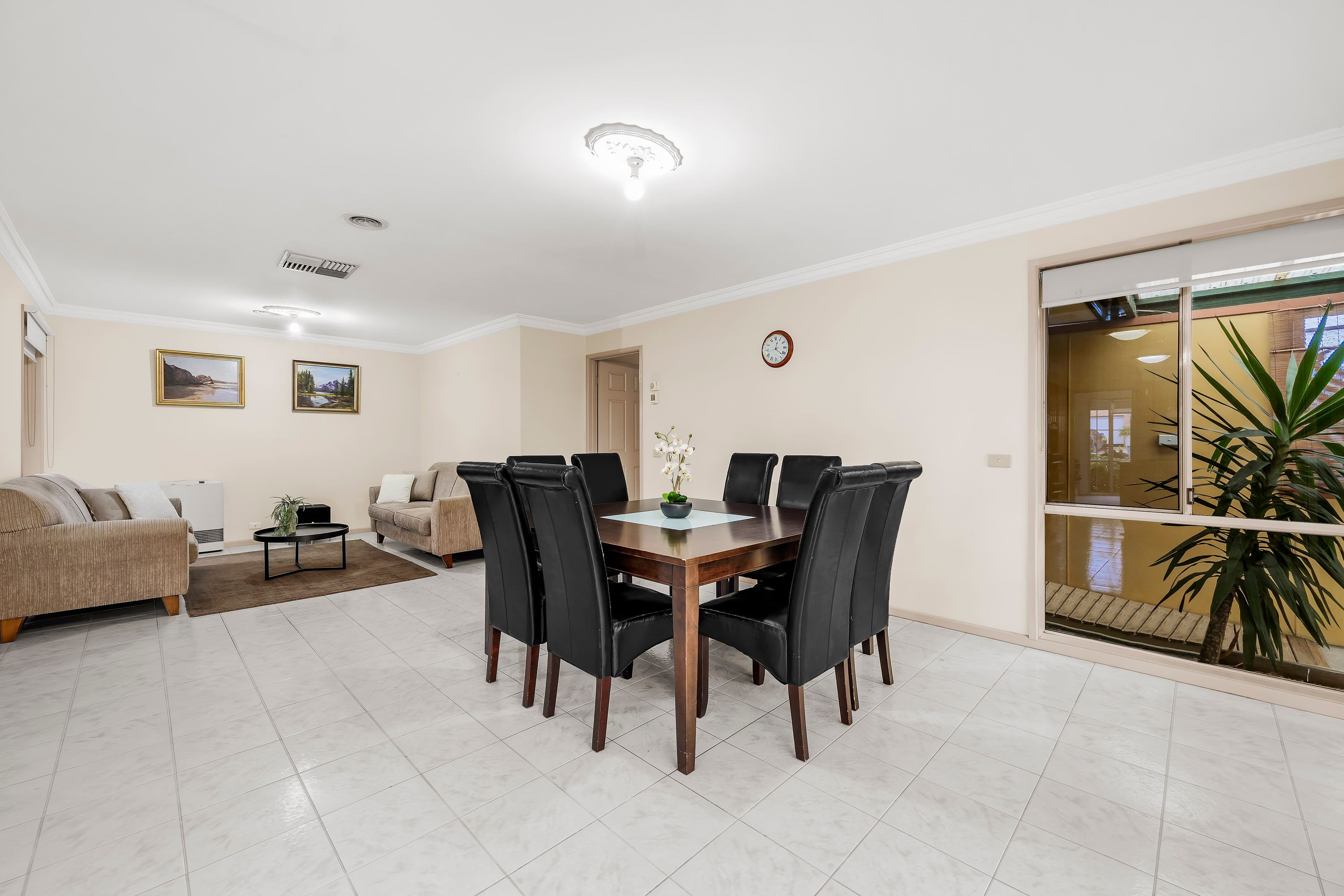 13 Carbon Crescent, Mill Park VIC 3082, Mill Park - Thumbnail 3