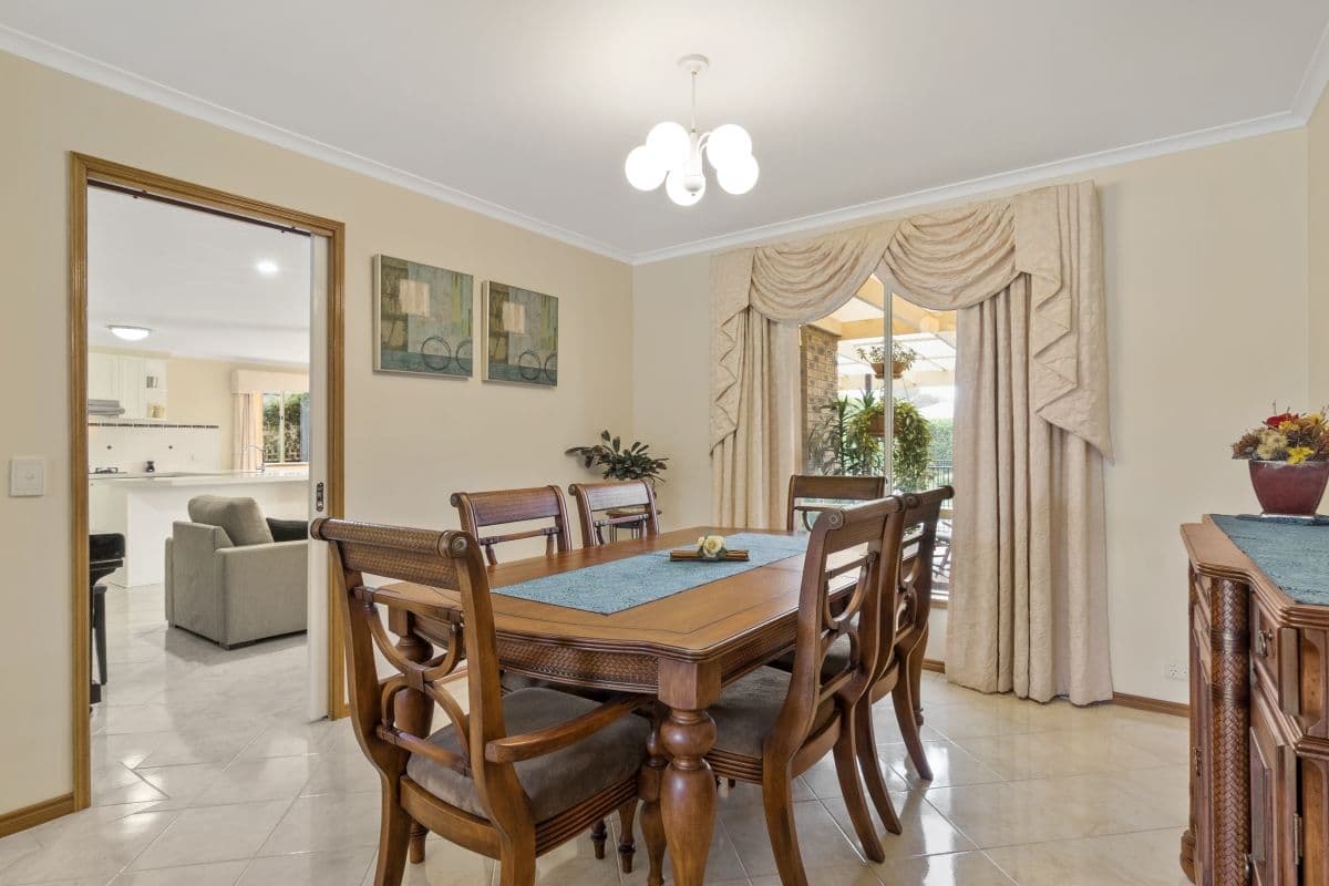 44 Hopetoun Road, Werribee VIC 3030, Werribee - Thumbnail 6