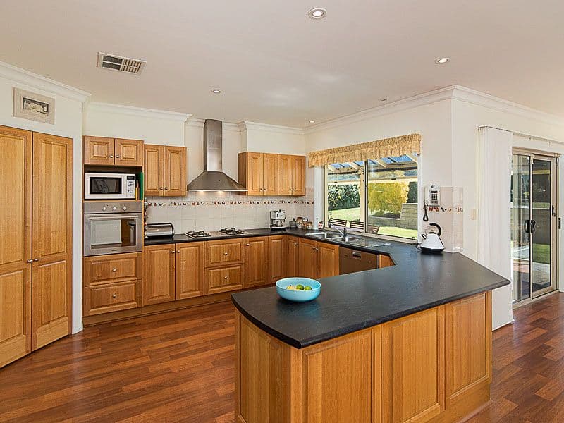 11 Pontiac Road, Mount Barker SA 5251, Mount Barker - Thumbnail 3