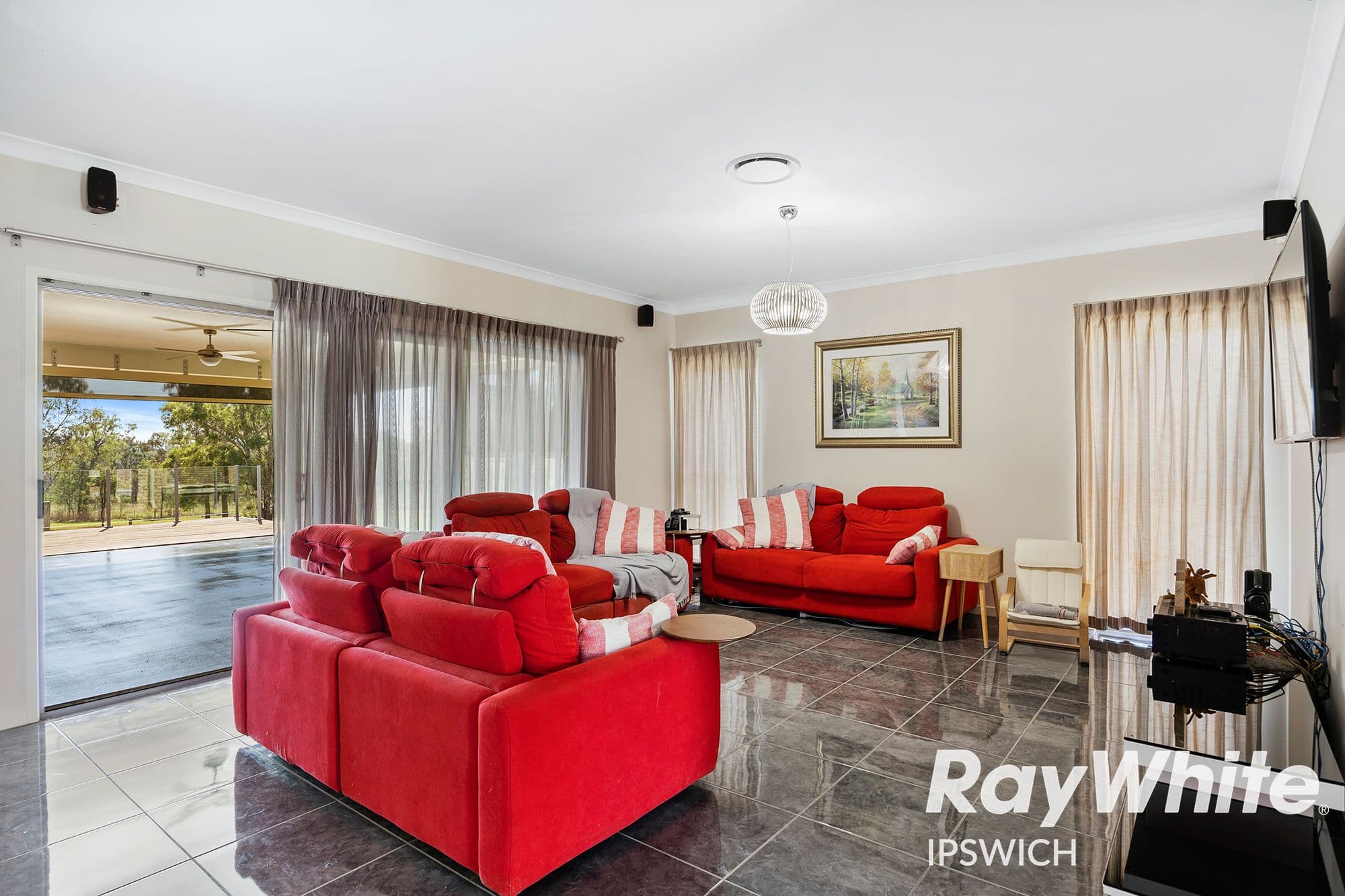 2 Kerry View Court, Forest Hill QLD 4342, Forest Hill - Thumbnail 7