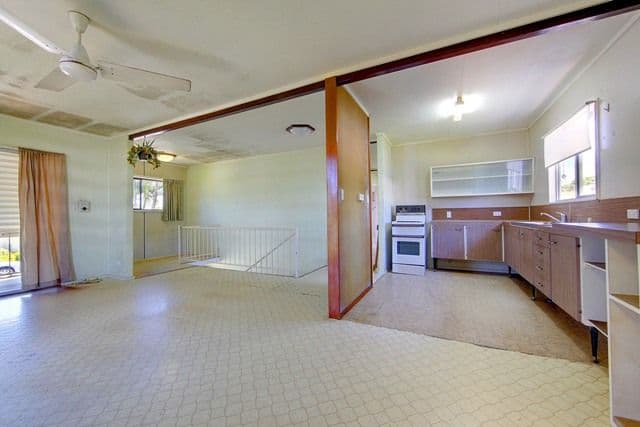 17 Mabin Street, MUNDINGBURRA QLD 4812, Mundingburra - Thumbnail 2