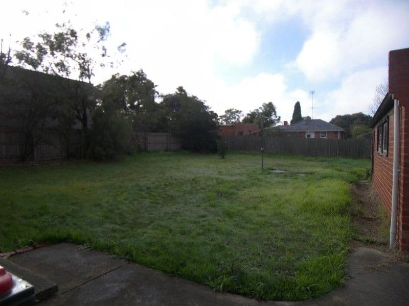 72 Leeds Road, MOUNT WAVERLEY VIC 3149, Mount Waverley - Image 1