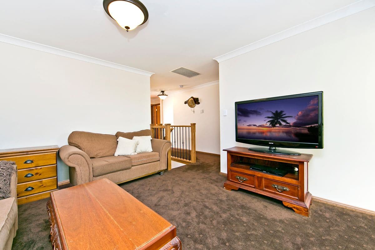 1125 North East Road, RIDGEHAVEN SA 5097, Ridgehaven - Thumbnail 2