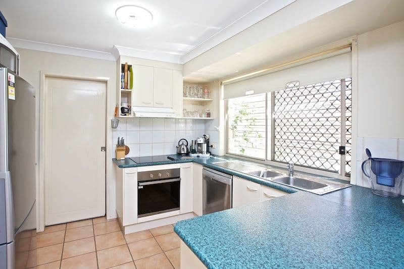 32 Riley Drive, CAPALABA QLD 4157, Capalaba - Thumbnail 2