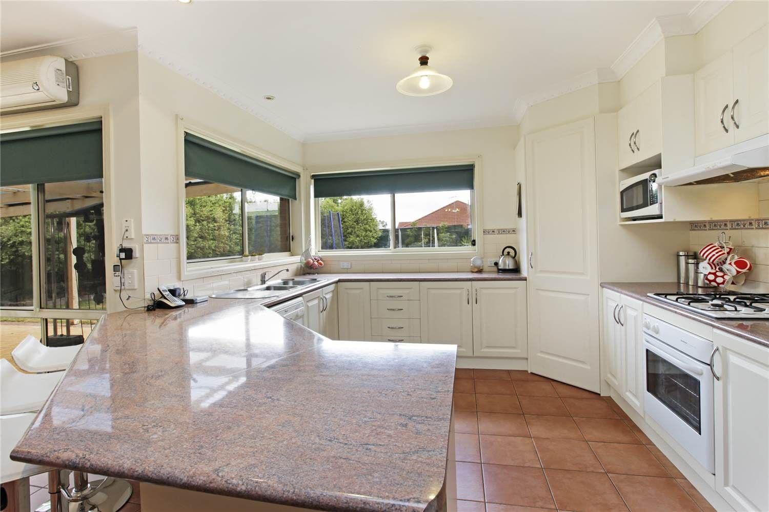 25 Magpie Close, LARA VIC 3212, Lara - Thumbnail 4