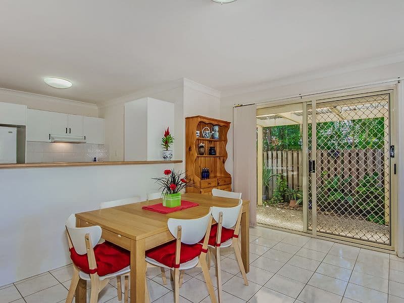 10 Lambor Drive, MUDGEERABA QLD 4213, Mudgeeraba - Thumbnail 8
