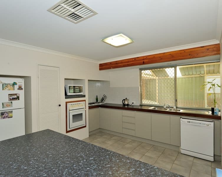 9 Hazlett Place, WAIKIKI WA 6169, Waikiki - Thumbnail 8