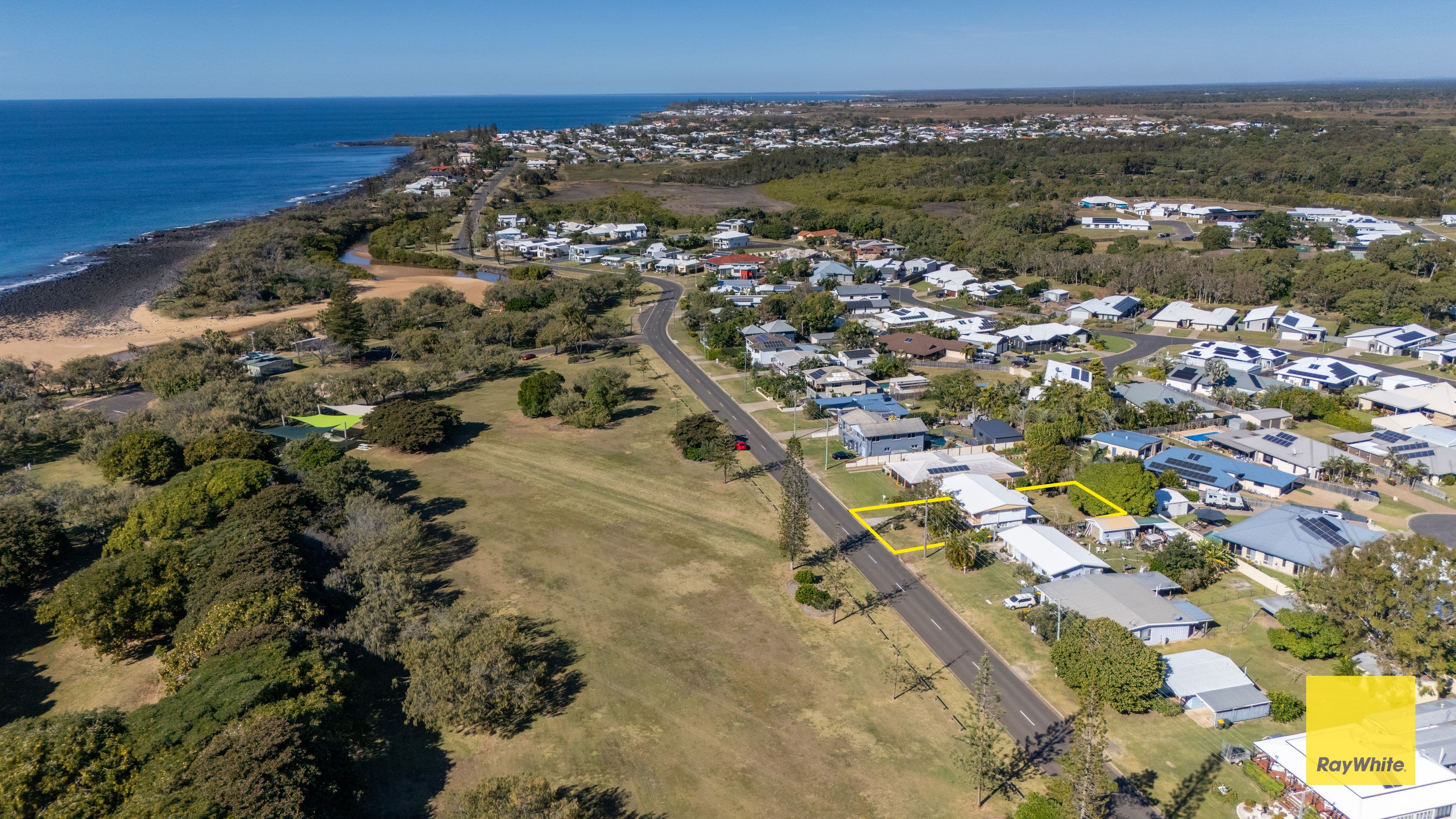 11 Esplanade, Innes Park QLD 4670, Innes Park - Thumbnail 2