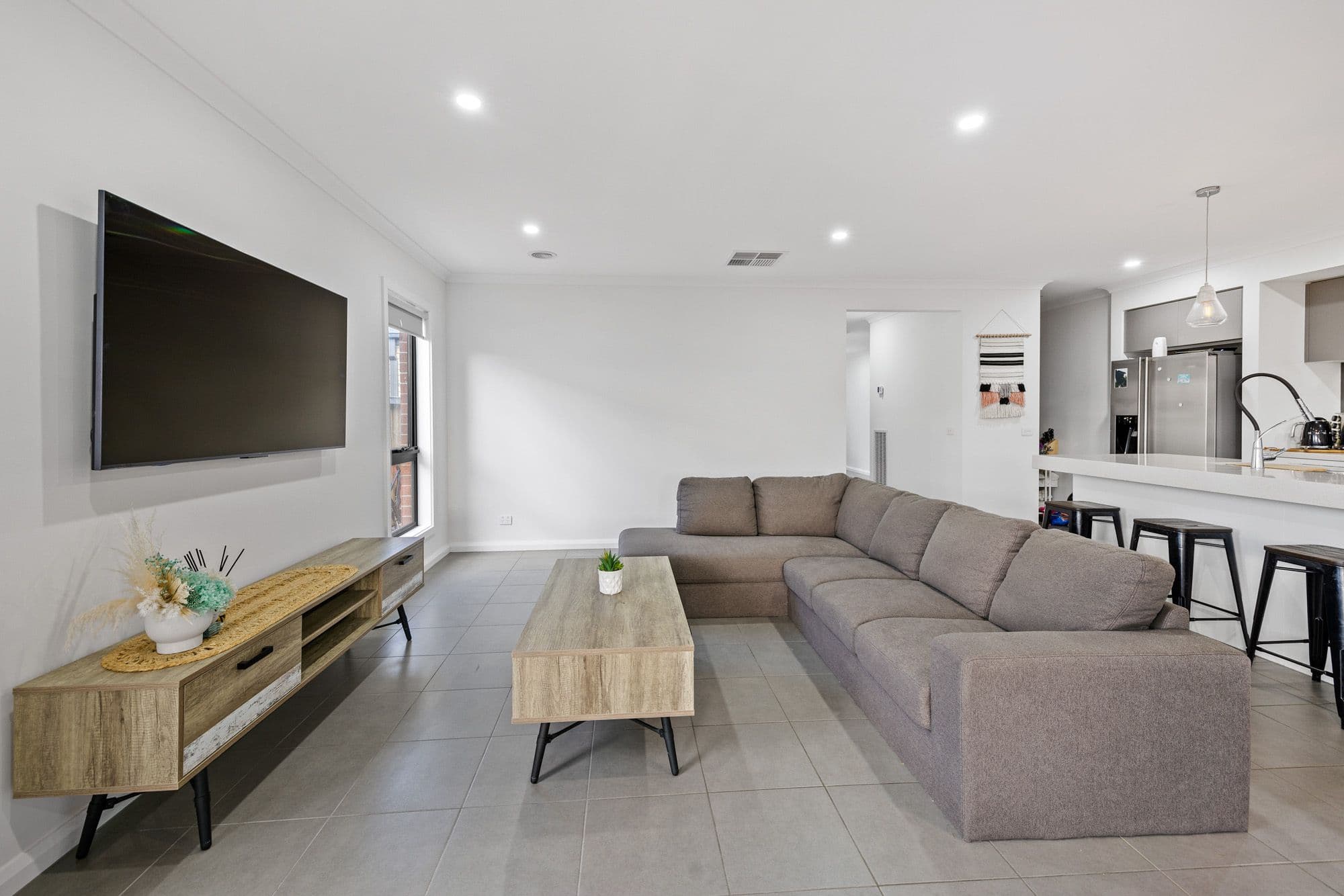 25 Ruthven Way, Mambourin VIC 3024, Mambourin - Thumbnail 8