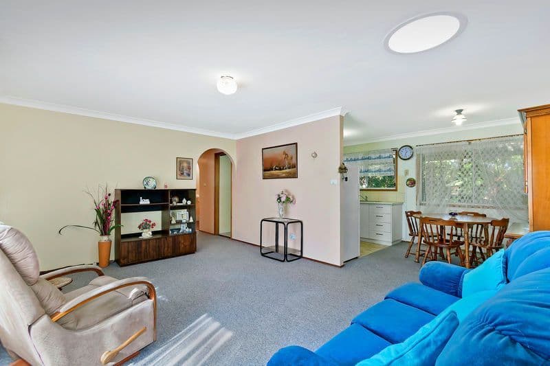 94 Kerry Crescent, BERKELEY VALE NSW 2261, Berkeley Vale - Thumbnail 4