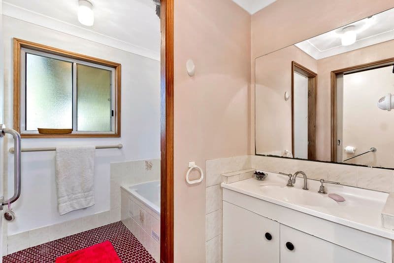 94 Kerry Crescent, BERKELEY VALE NSW 2261, Berkeley Vale - Thumbnail 7