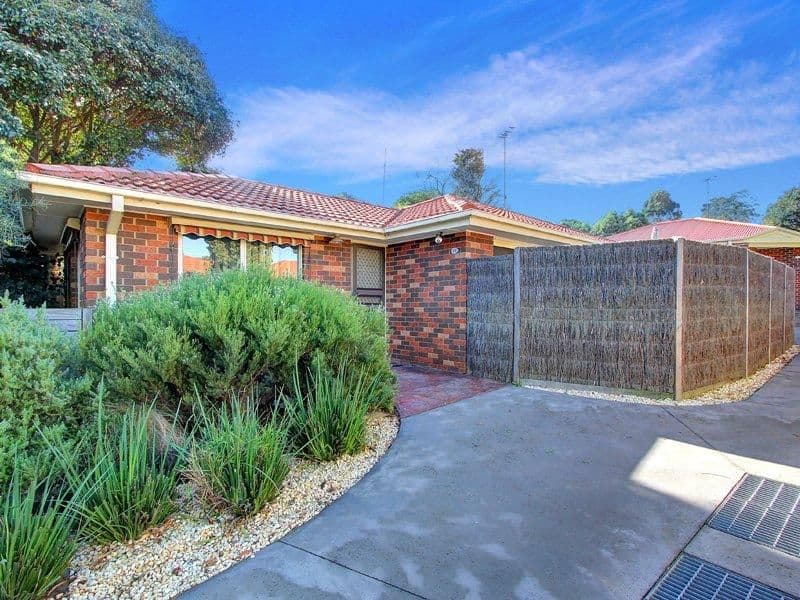 10 Jindalee Court, FRANKSTON VIC 3199, Frankston - Image 1