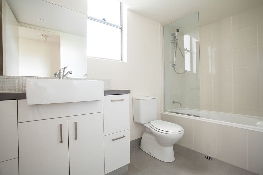108 Nicholson Street, GREENSLOPES QLD 4120, Greenslopes - Thumbnail 6
