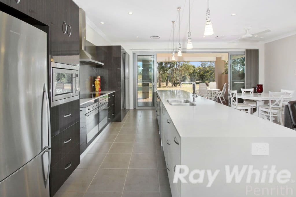42 Twin Creeks Drive, LUDDENHAM NSW 2745, Luddenham - Image 1