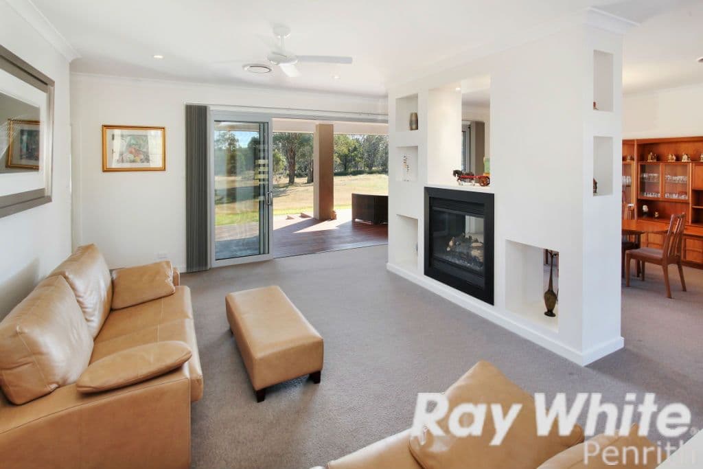 42 Twin Creeks Drive, LUDDENHAM NSW 2745, Luddenham - Thumbnail 6