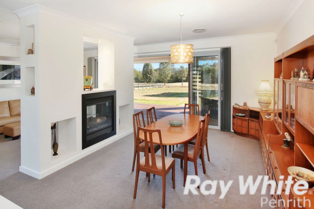 42 Twin Creeks Drive, LUDDENHAM NSW 2745, Luddenham - Thumbnail 7