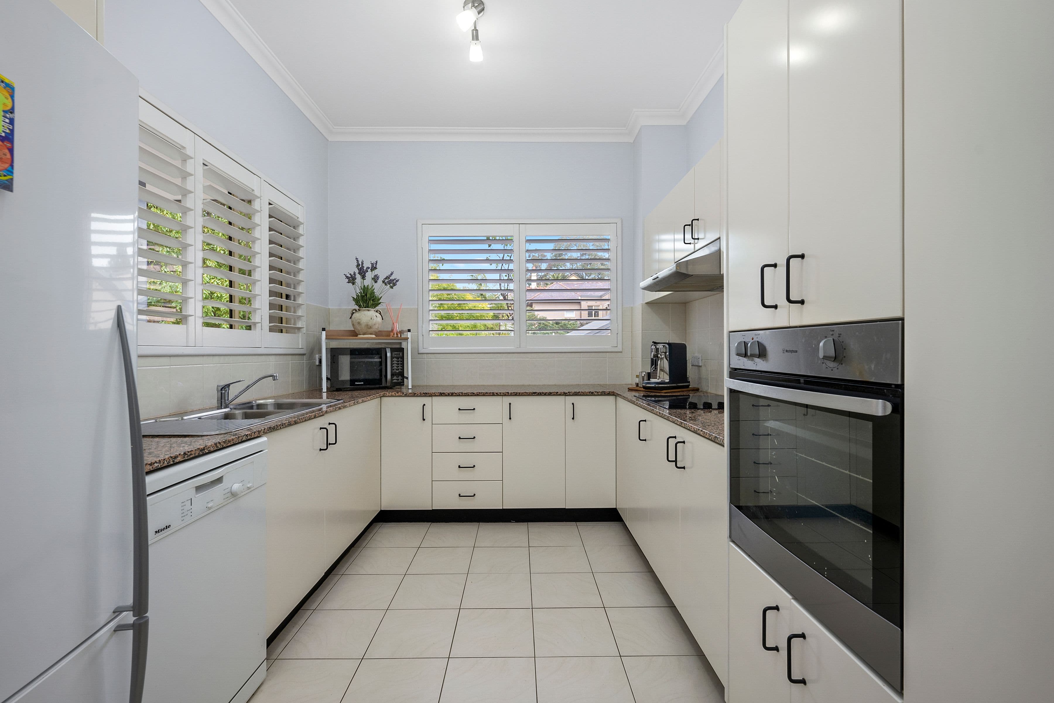 23 Thompson Close, West Pennant Hills NSW 2125, Pennant Hills - Thumbnail 3