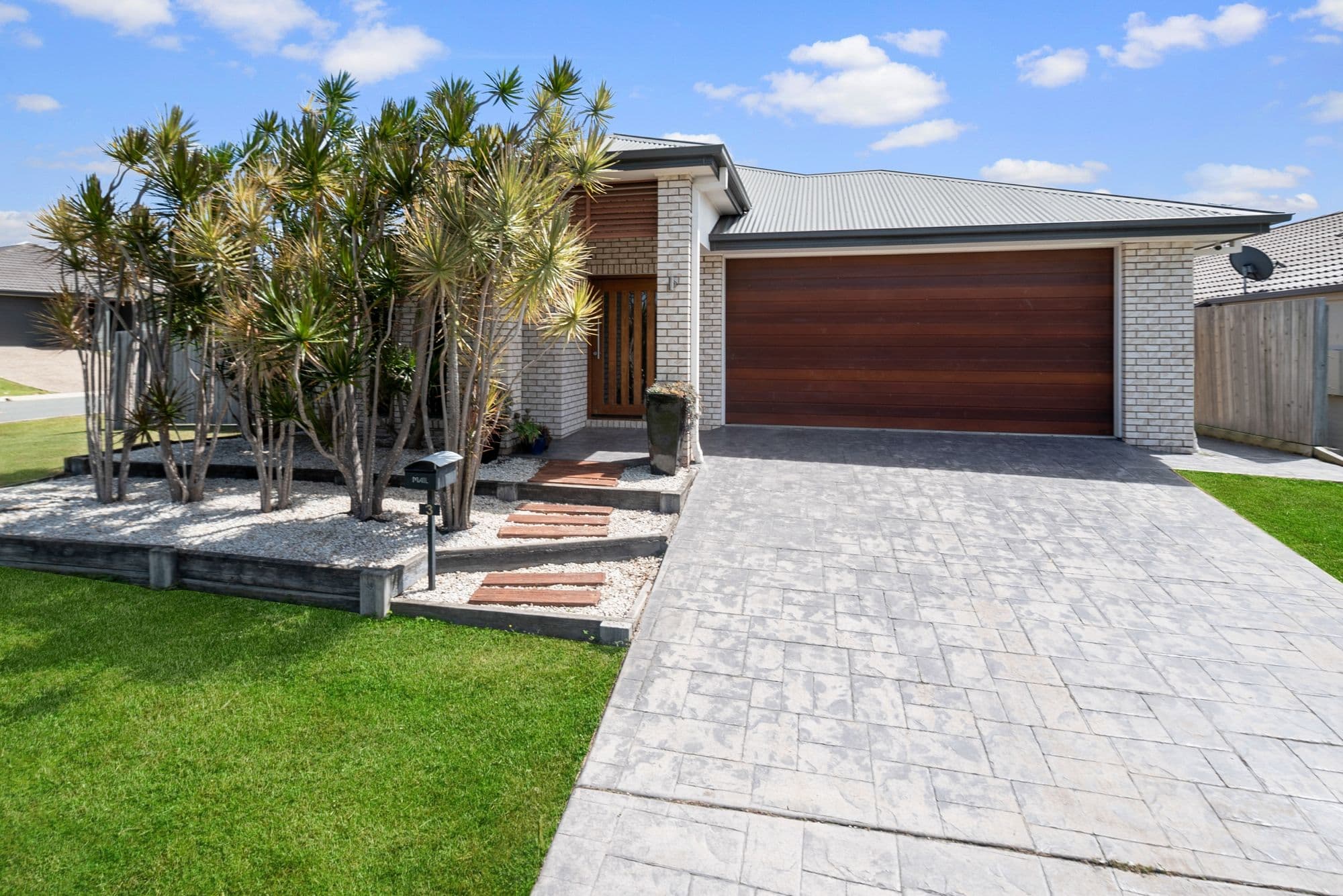 3 Edward Close, North Lakes QLD 4509, North Lakes - Image 1