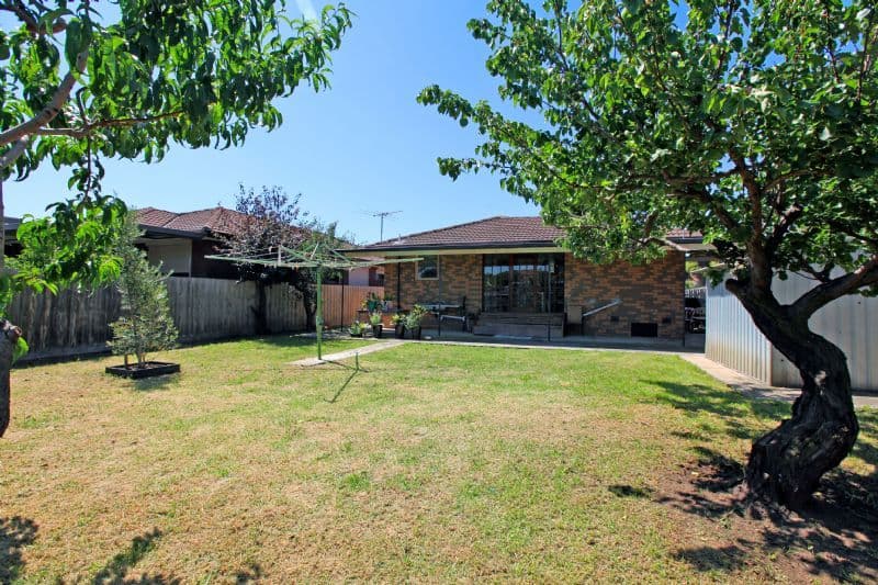 13 Finningley Drive, TULLAMARINE VIC 3043, Tullamarine - Thumbnail 7