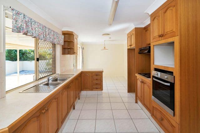 3 Tocumwal Court, Helensvale QLD 4212, Helensvale - Thumbnail 8