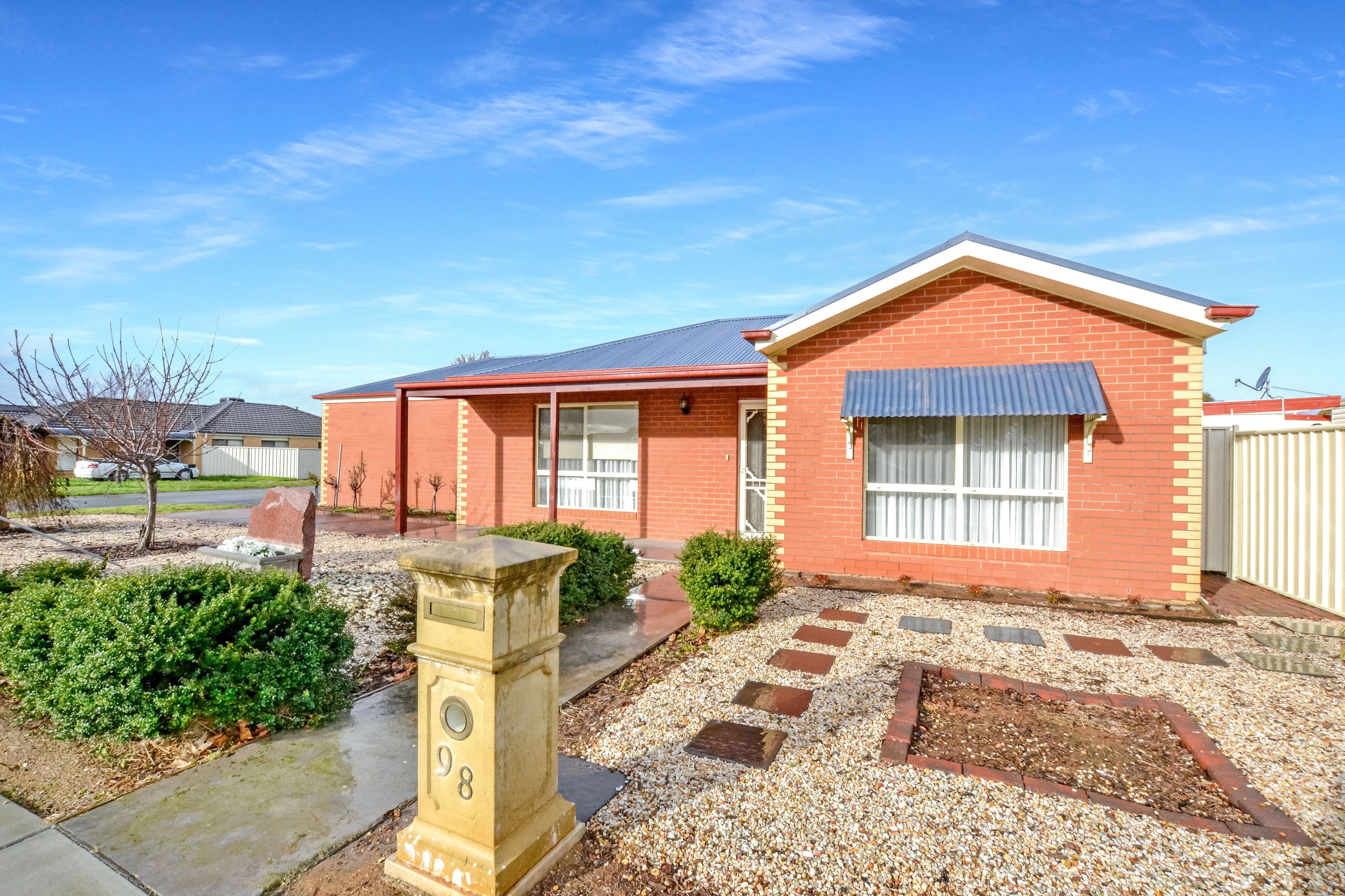 98 Myrtle Road, Ascot VIC 3551, Ascot - Image 1