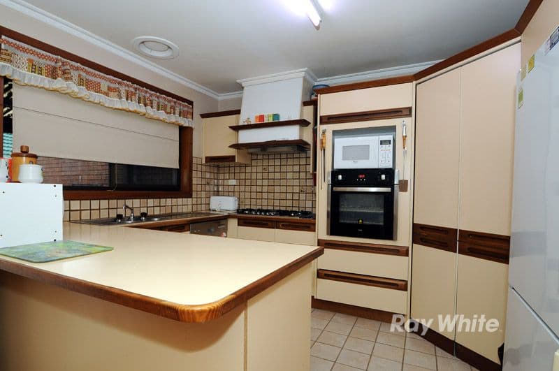 35 Bowmore Road, NOBLE PARK VIC 3174, Noble Park - Thumbnail 2