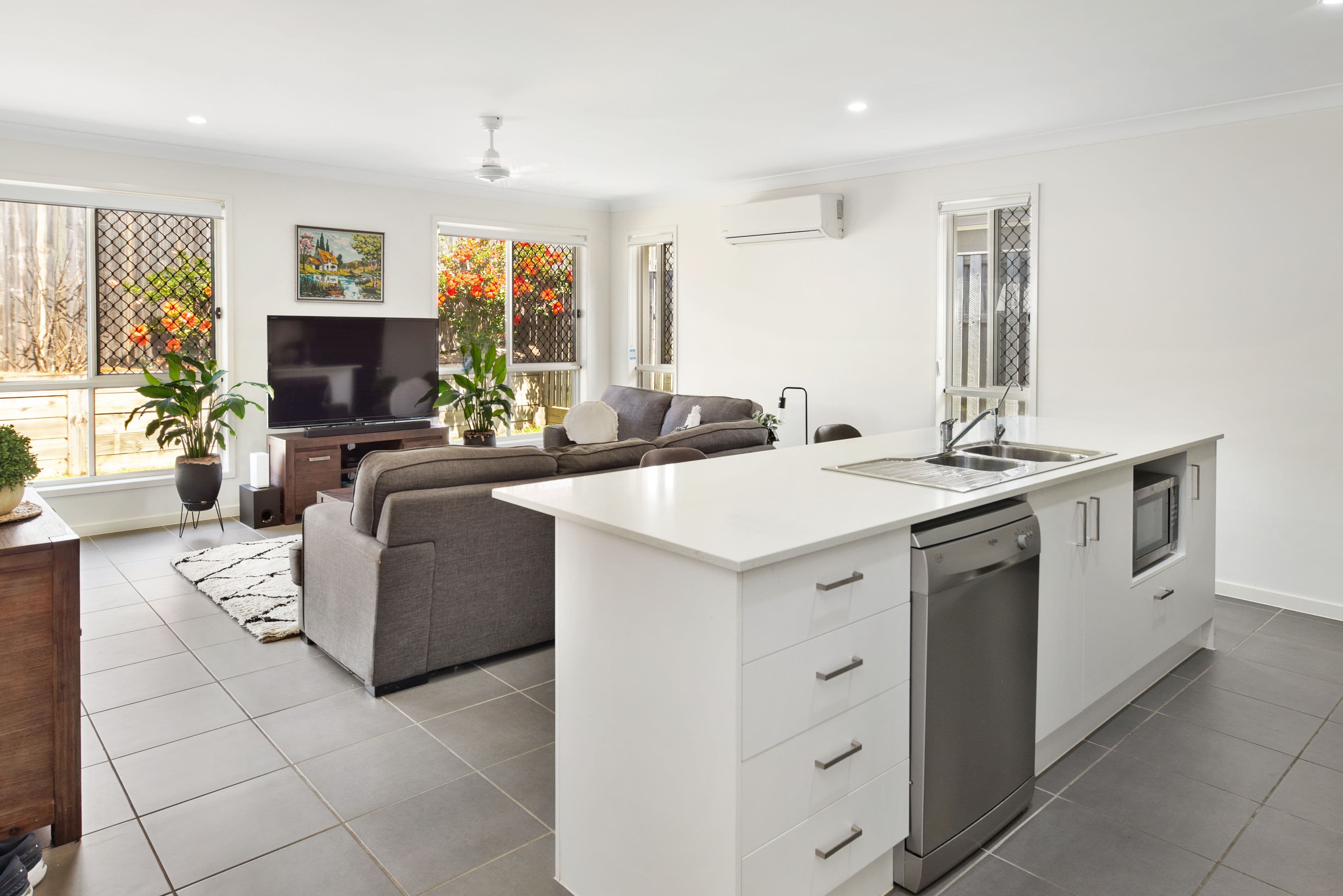 12 Stairway Street, Coomera QLD 4209, Coomera - Thumbnail 2