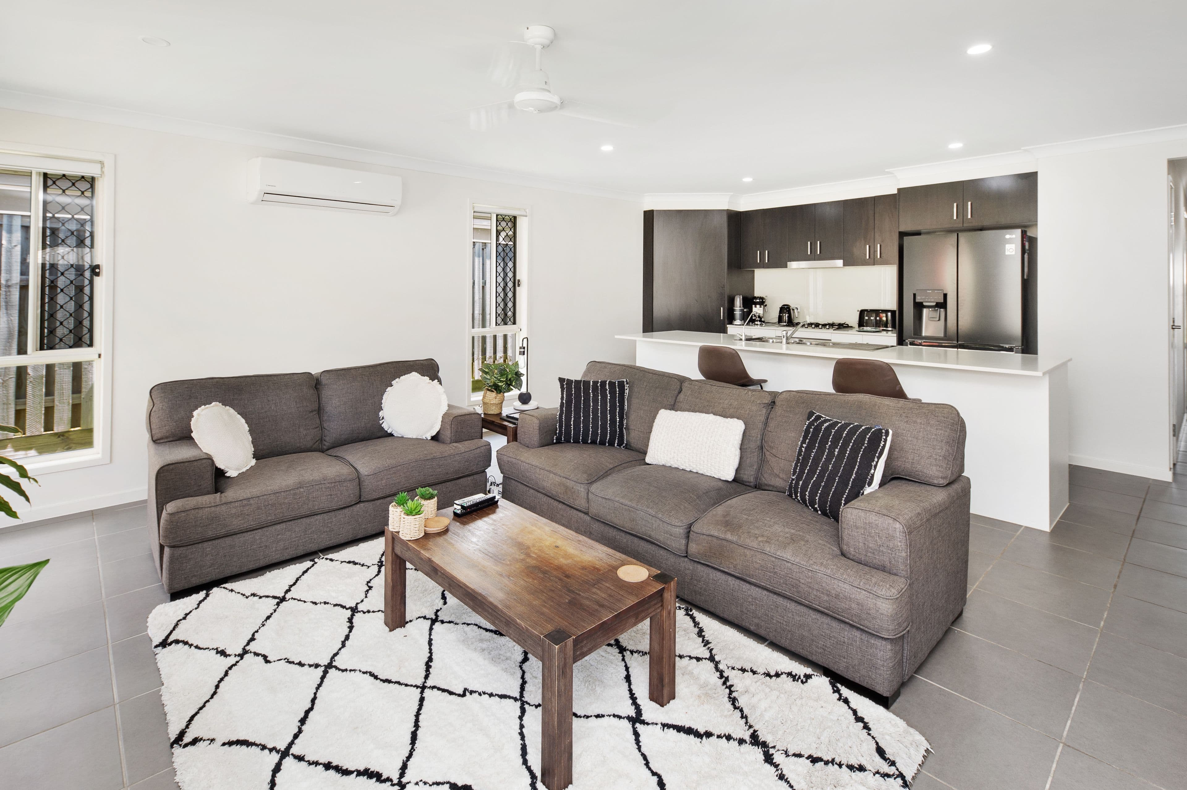 12 Stairway Street, Coomera QLD 4209, Coomera - Thumbnail 3