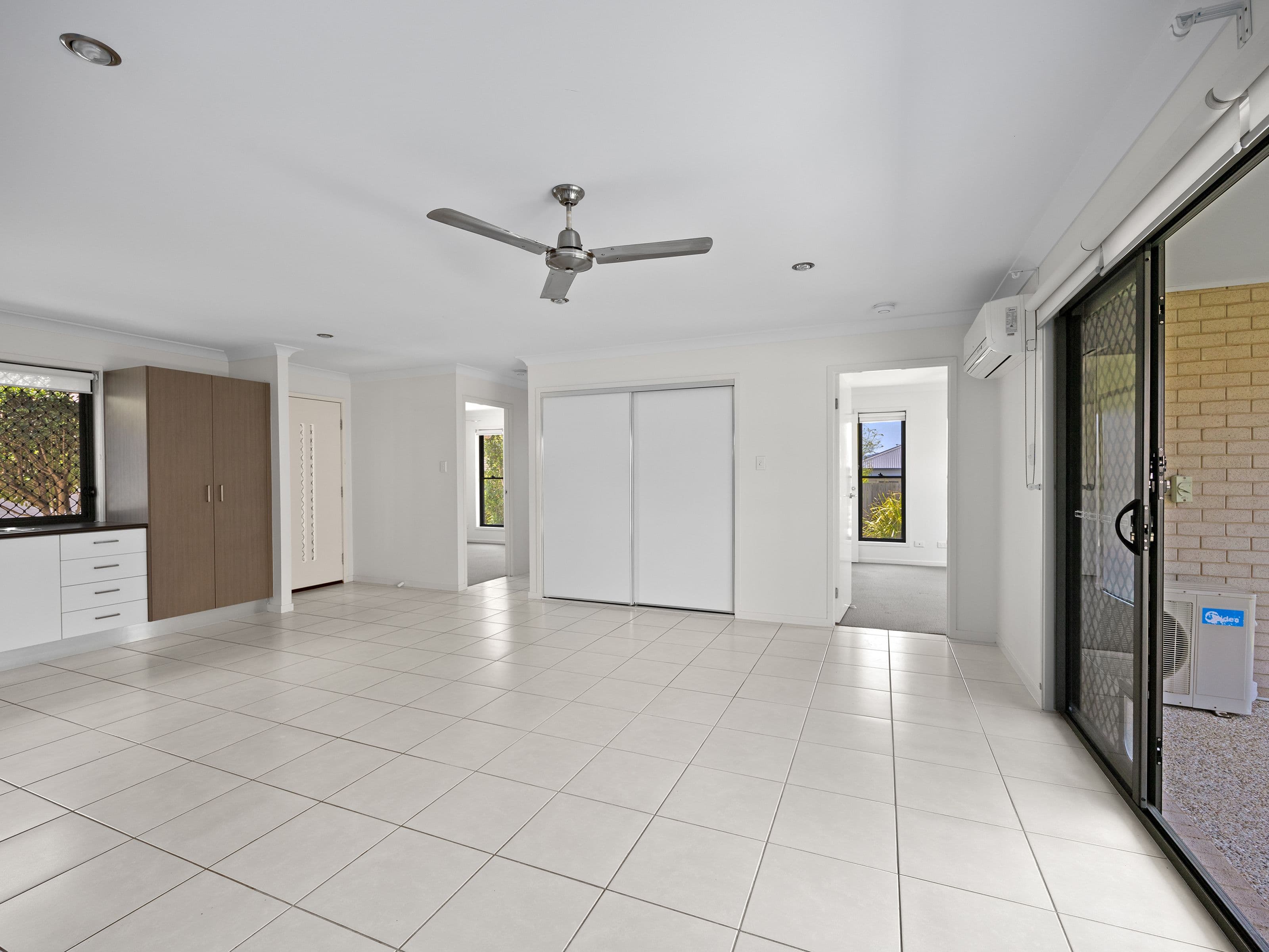 49 Nelson Street, Bundamba QLD 4304, Bundamba - Thumbnail 3