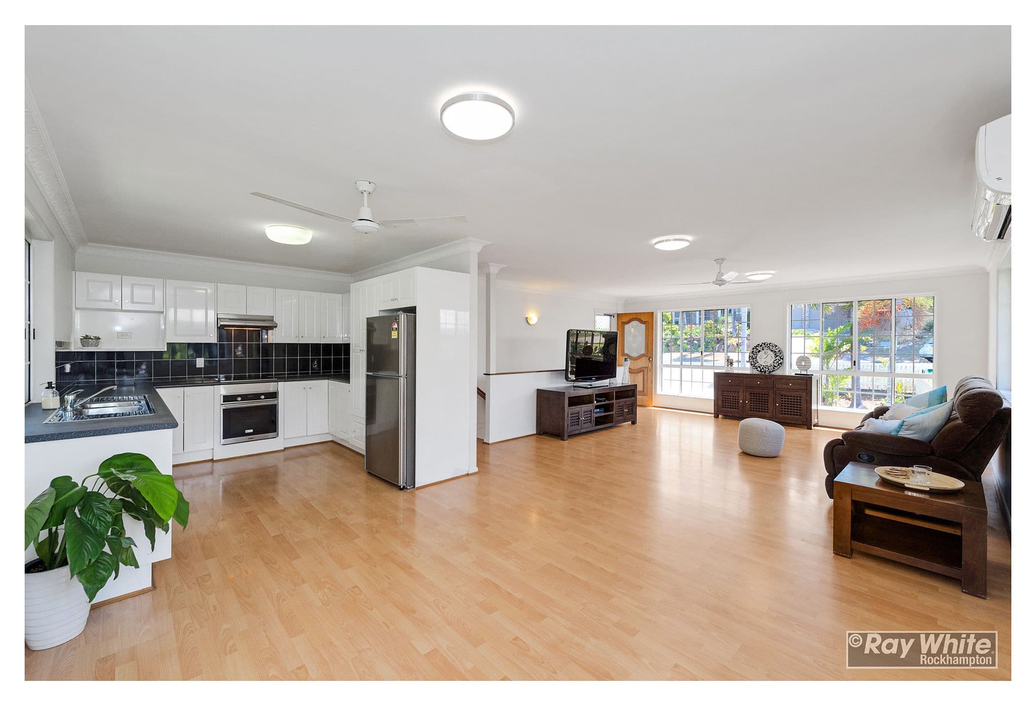 16 Hutcheon Street, Kawana QLD 4701, Kawana - Thumbnail 2