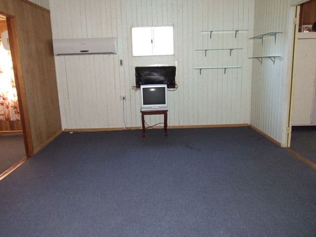 4 Daisy Street, BLACKALL QLD 4472, Blackall - Thumbnail 3