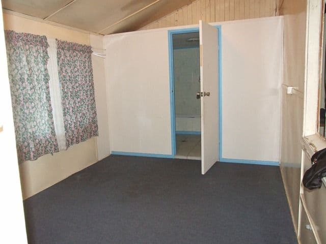 4 Daisy Street, BLACKALL QLD 4472, Blackall - Thumbnail 7